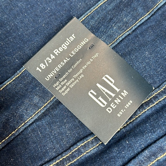 NWT Gap Universal Legging - Picture 6 of 6